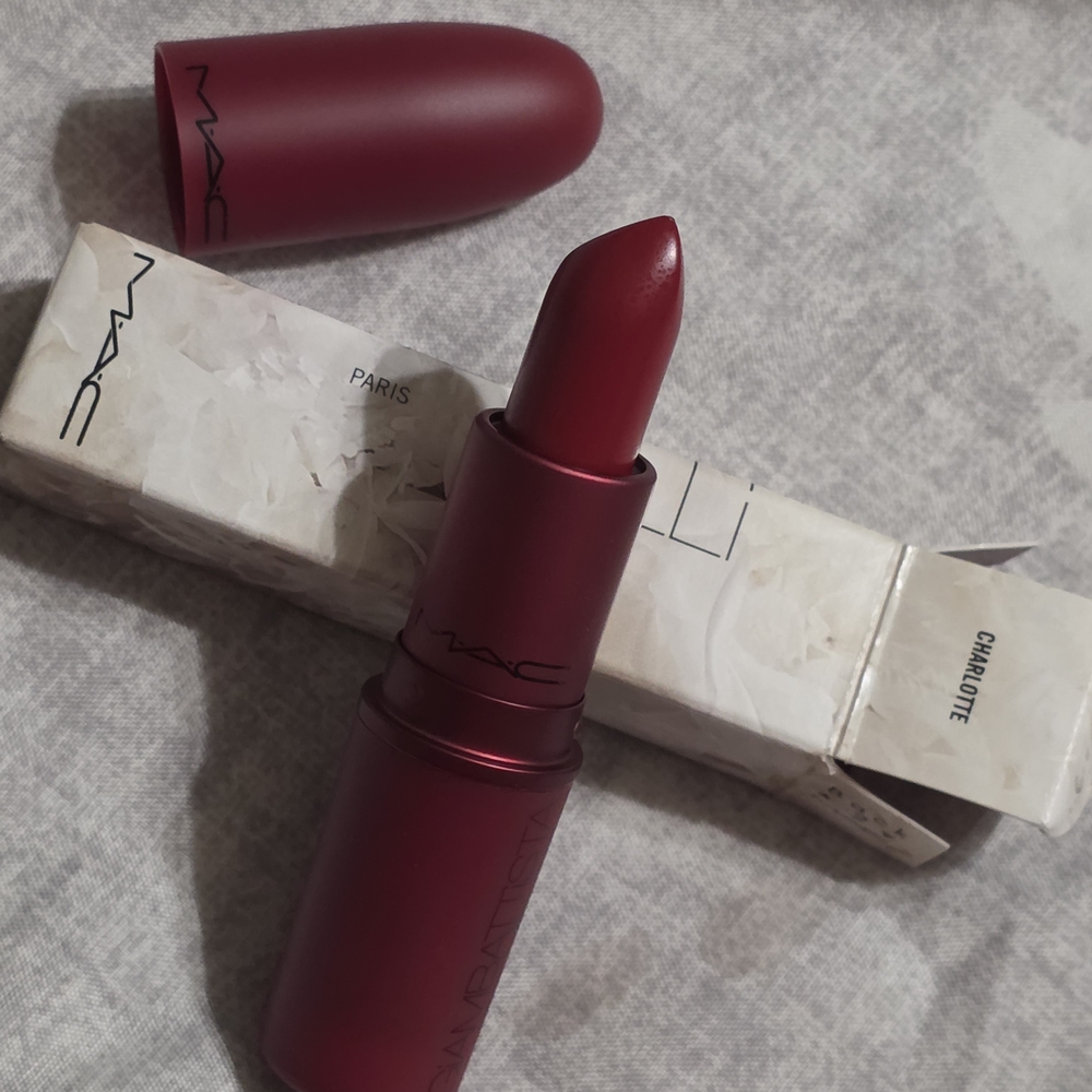 MAC Cosmetics Matte Red Lipstick